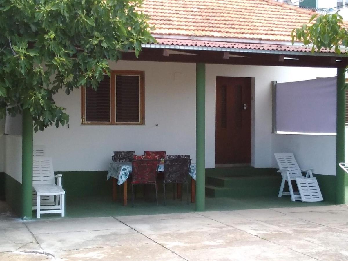 Villa House " Bond " Tisno Exterior foto